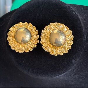 Vintage Gold-Tone Clip-On Earrings Chunky Textured Boarder Smooth Disk Center